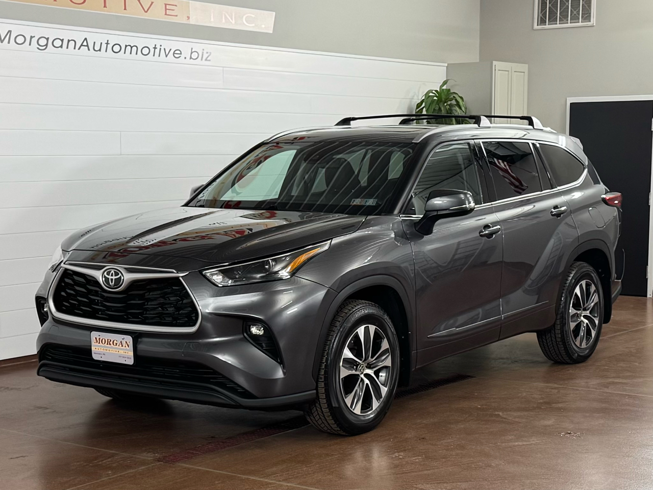 Toyota Highlander XLE AWD V6 2022