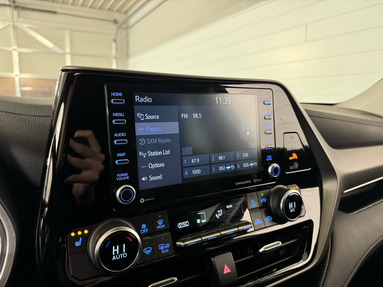 Toyota Highlander XLE AWD V6 2022