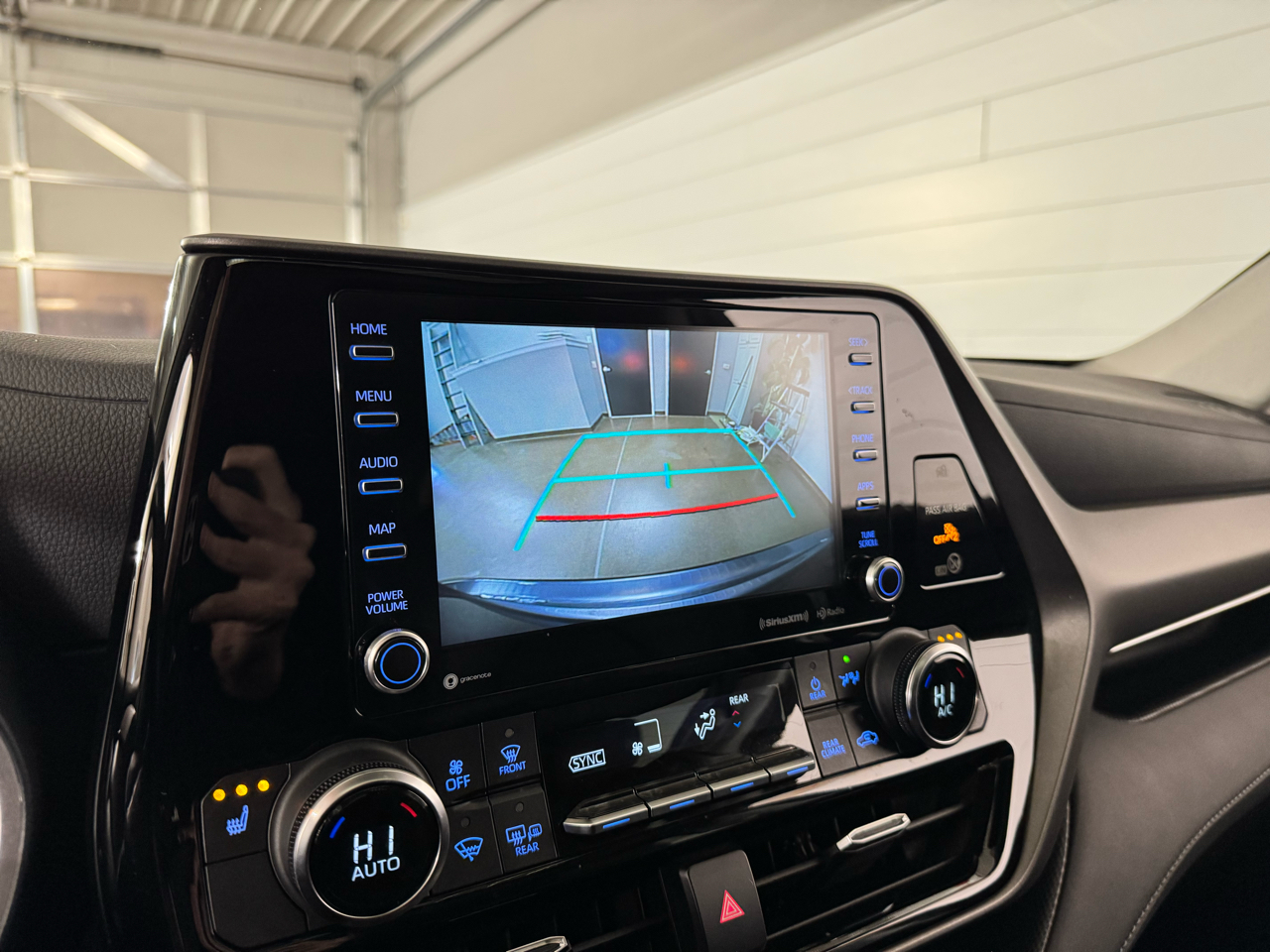 Toyota Highlander XLE AWD V6 2022