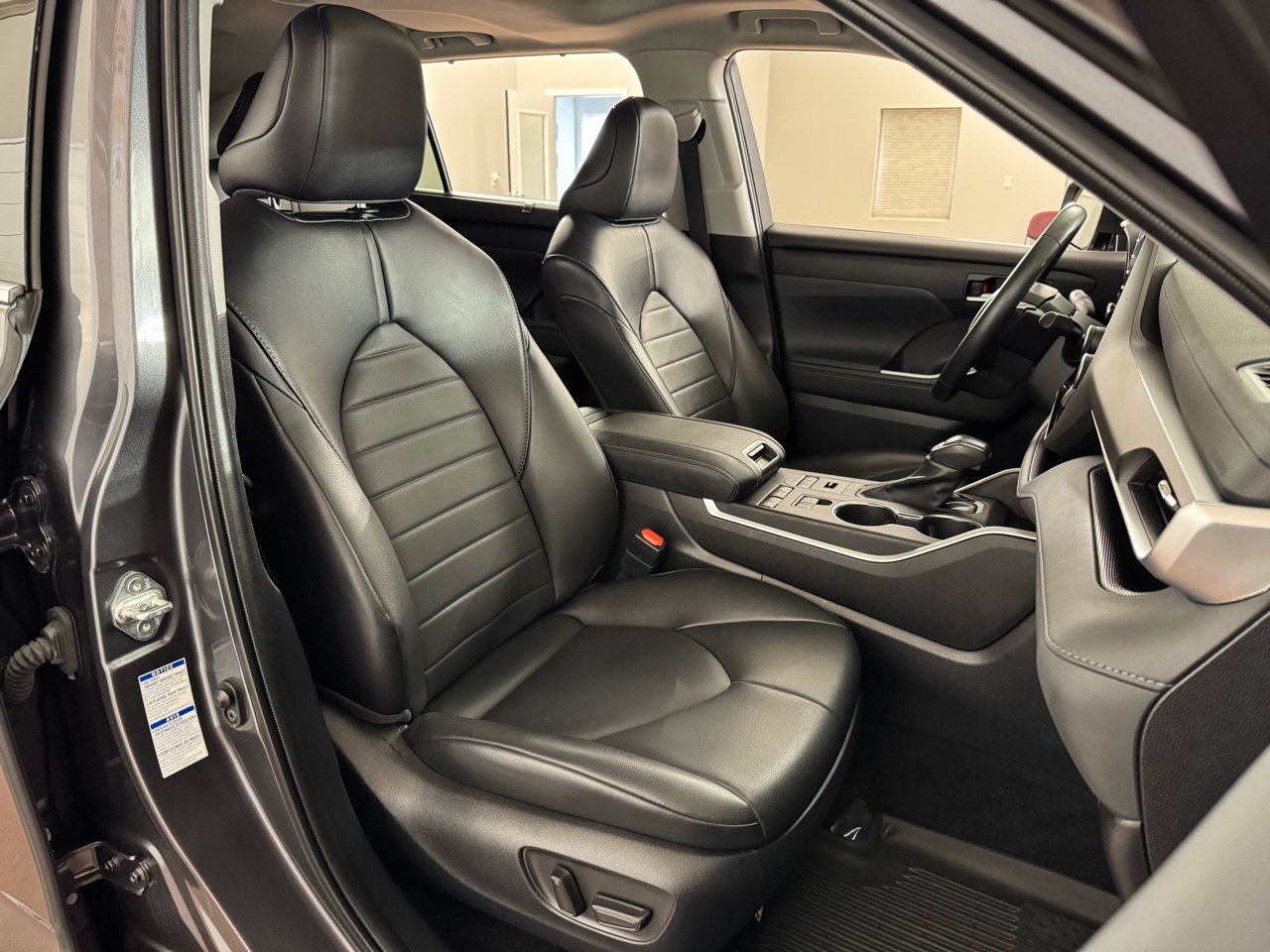 Toyota Highlander XLE AWD V6 2022