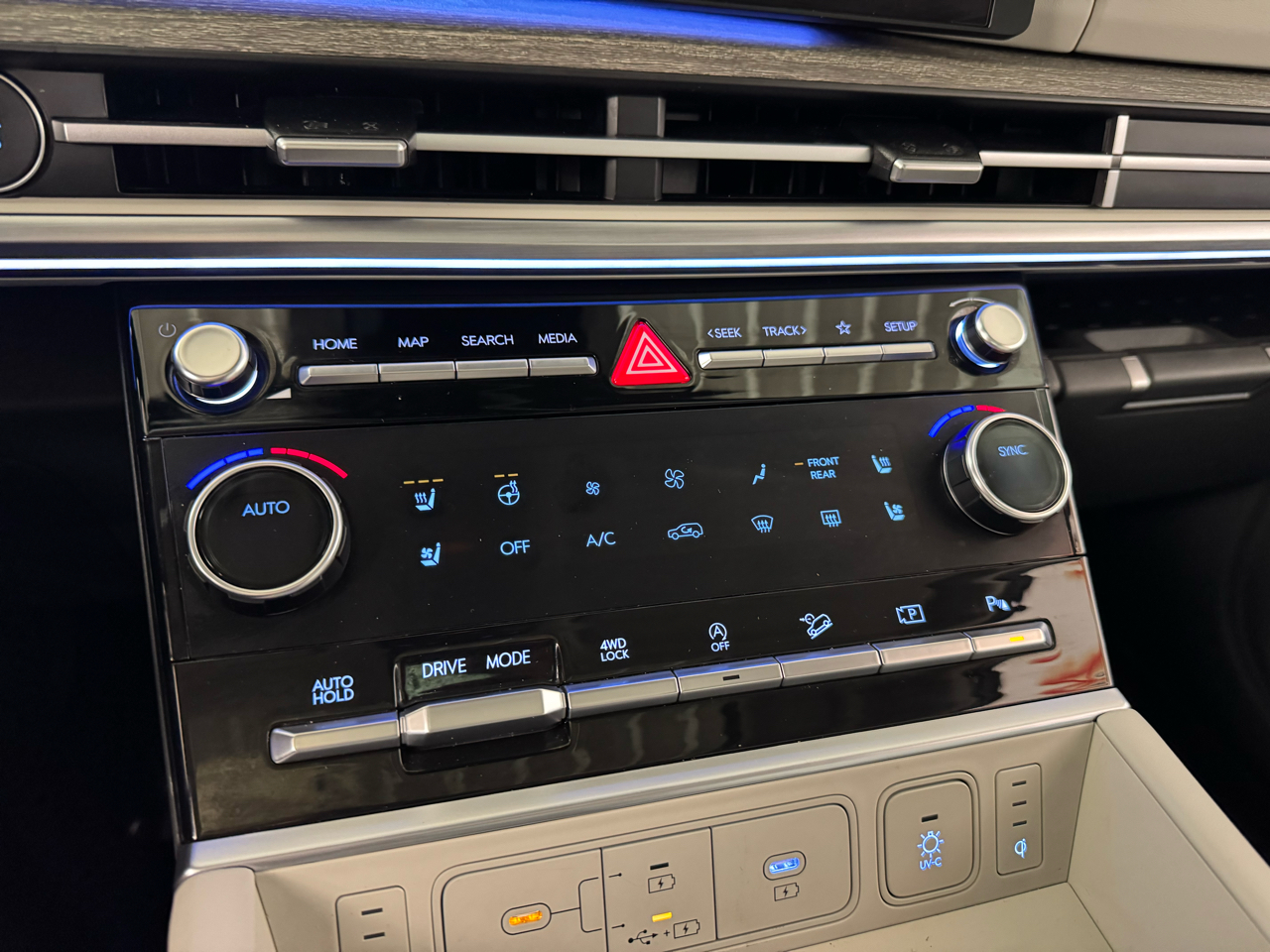 Hyundai Santa Fe Calligraphy AWD 2024