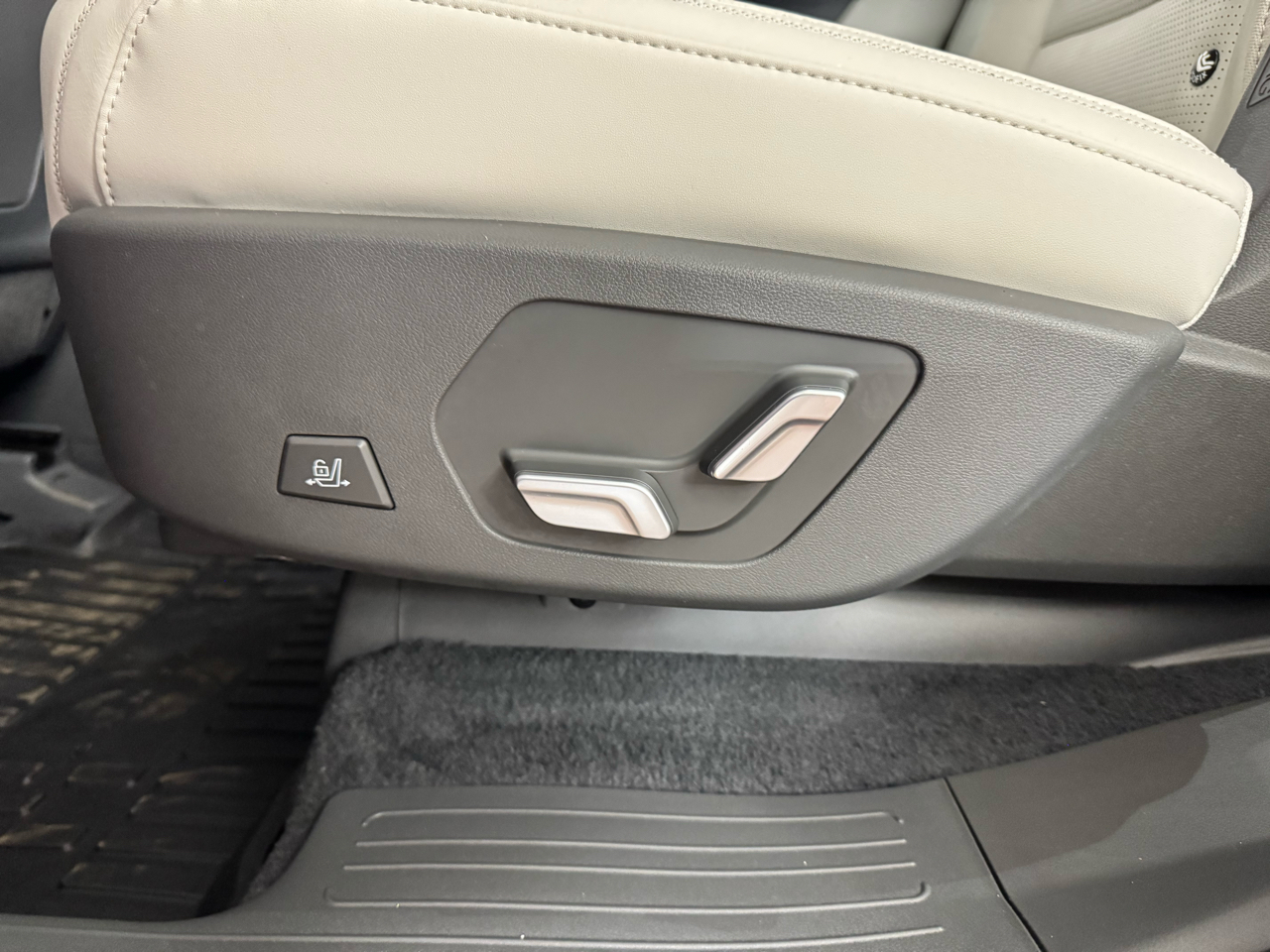 Hyundai Santa Fe Calligraphy AWD 2024