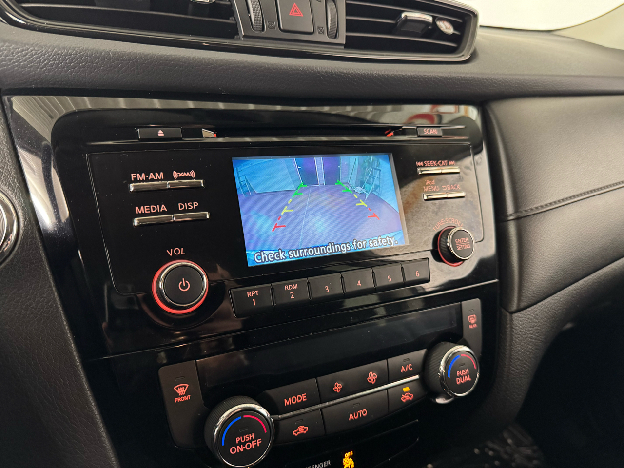 Nissan Rogue SV AWD 2017