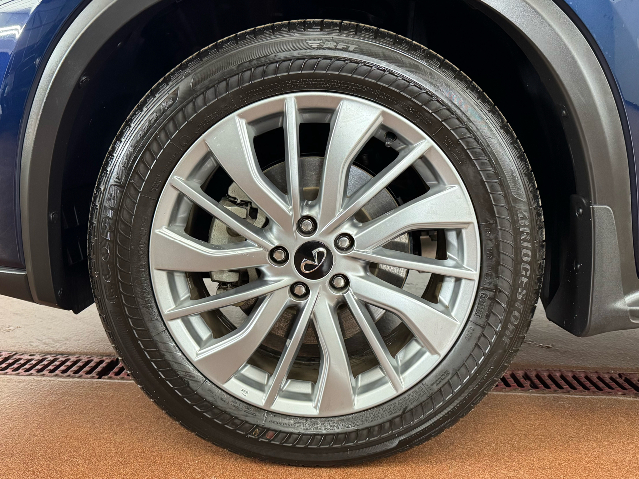 Infiniti QX50 LUXE AWD 2024