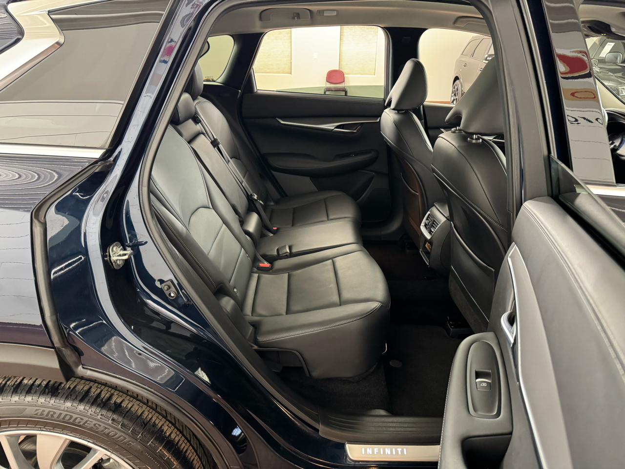 Infiniti QX50 LUXE AWD 2024