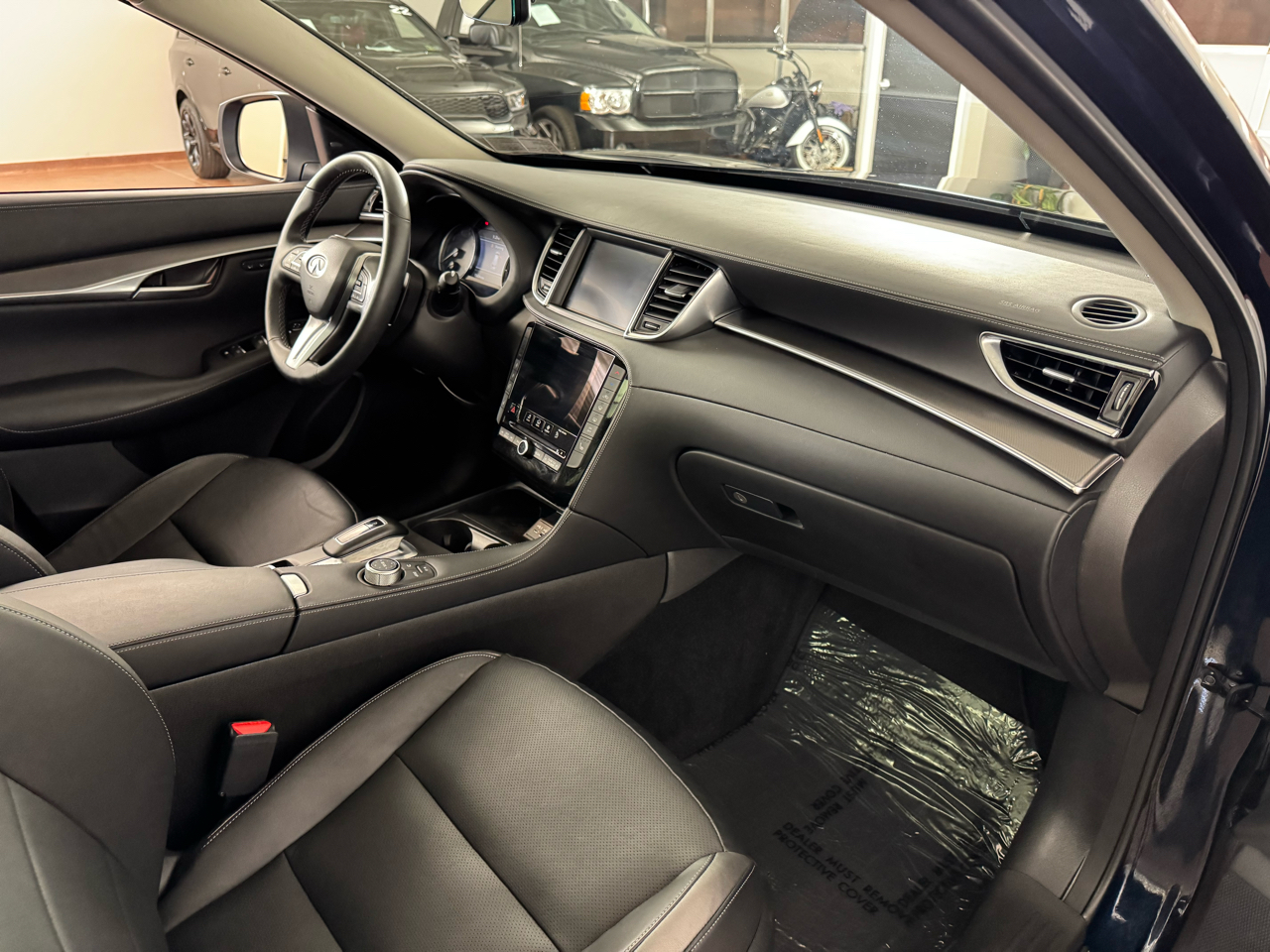 Infiniti QX50 LUXE AWD 2024