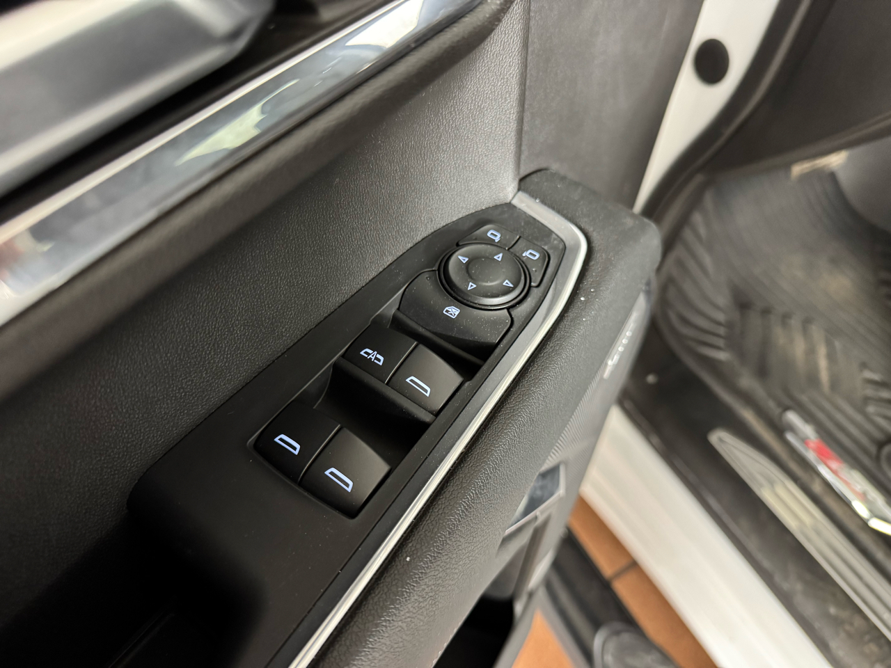 Chevrolet Silverado 1500 RST Crew Cab 4WD 2024