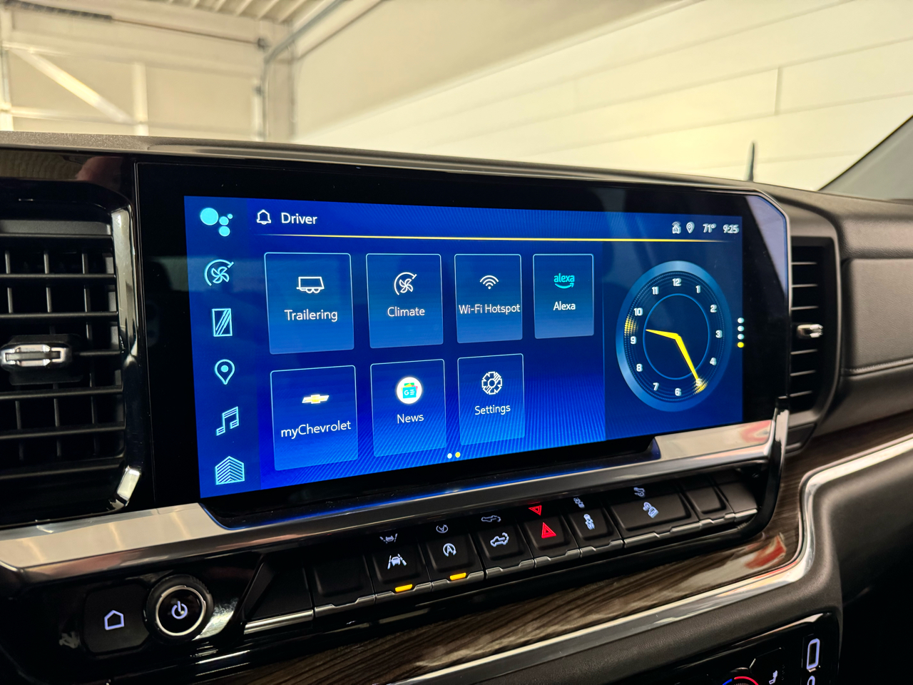 Chevrolet Silverado 1500 RST Crew Cab 4WD 2024