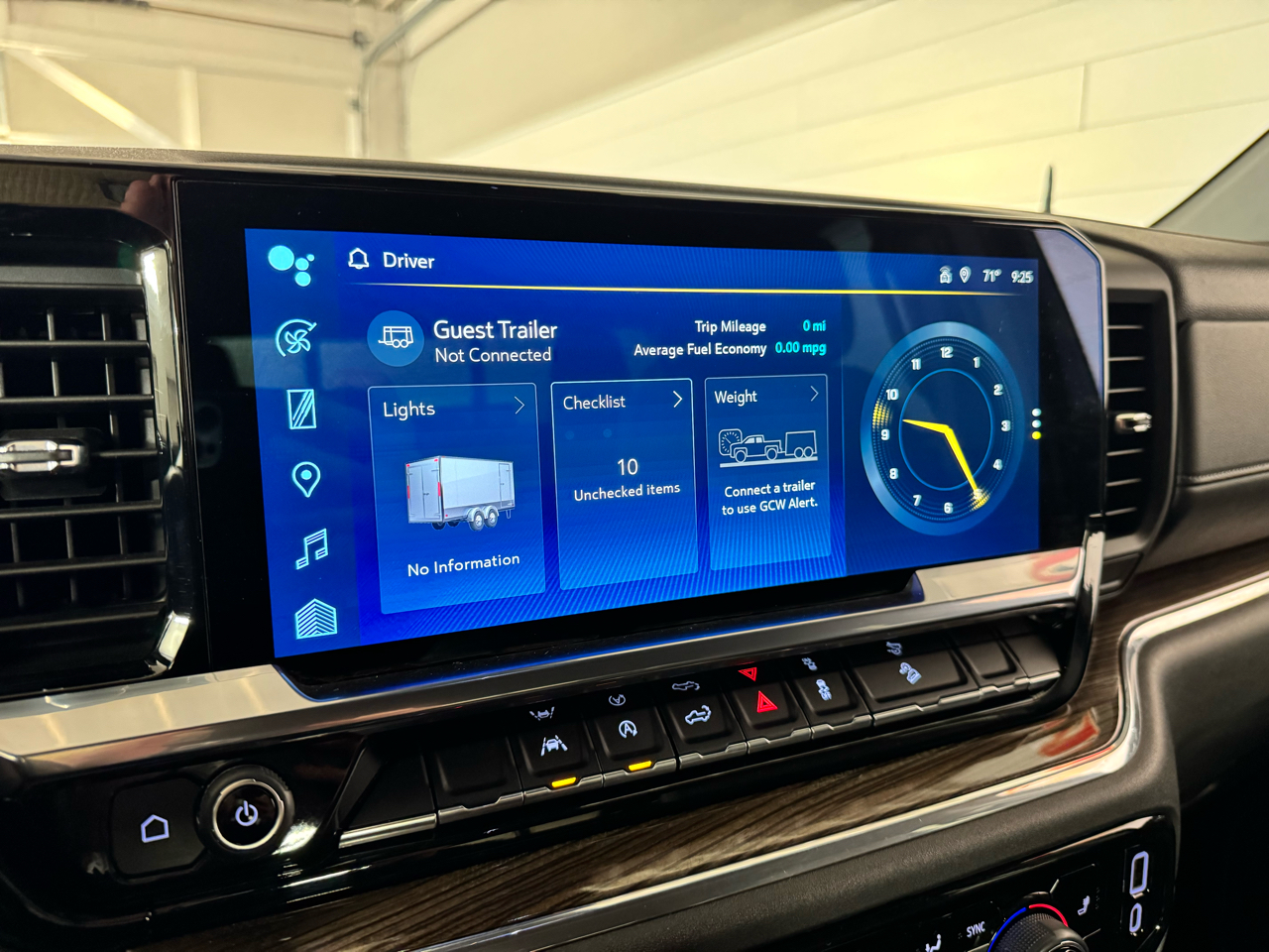 Chevrolet Silverado 1500 RST Crew Cab 4WD 2024