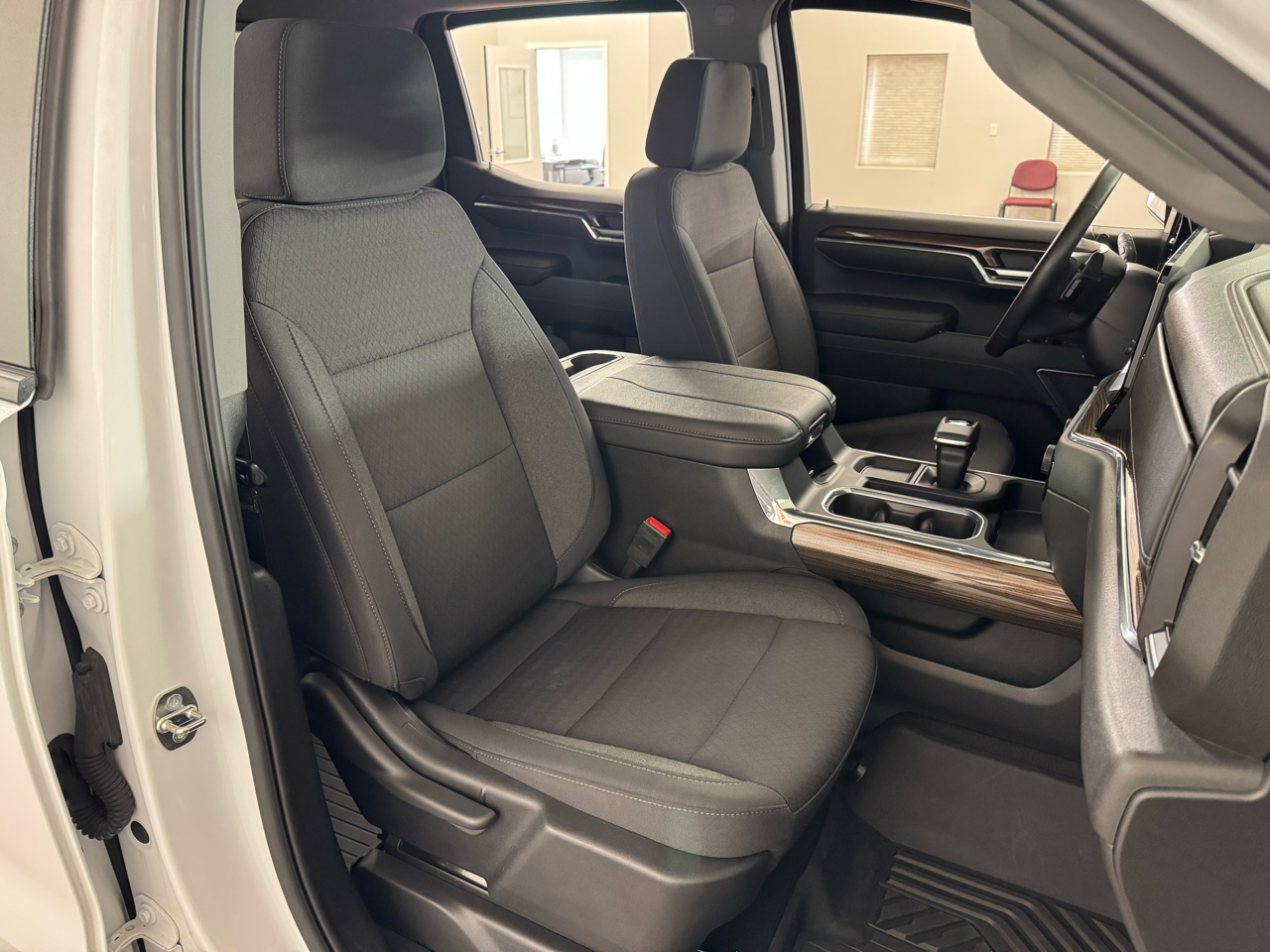 Chevrolet Silverado 1500 RST Crew Cab 4WD 2024