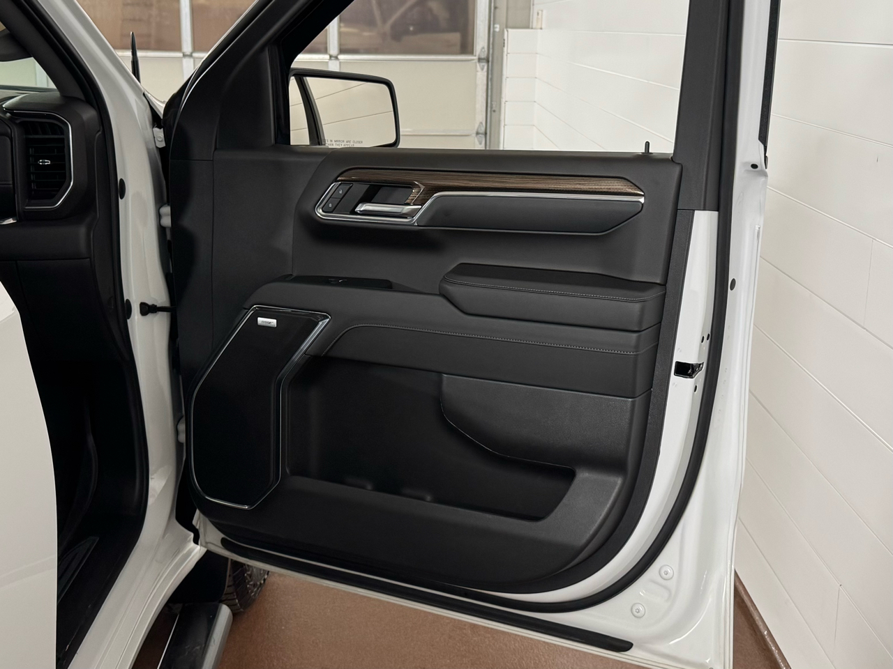 Chevrolet Silverado 1500 RST Crew Cab 4WD 2024