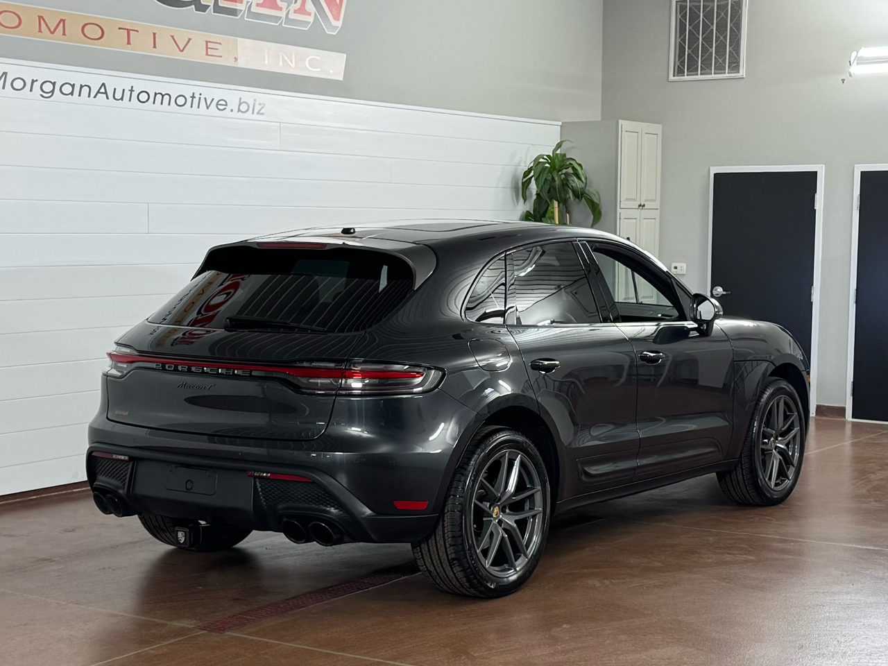 Porsche Macan T AWD 2024