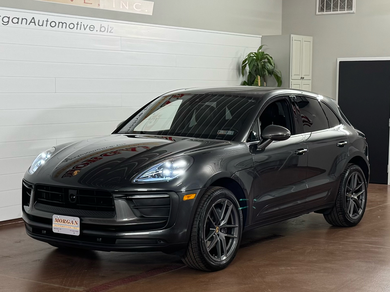 Porsche Macan T AWD 2024