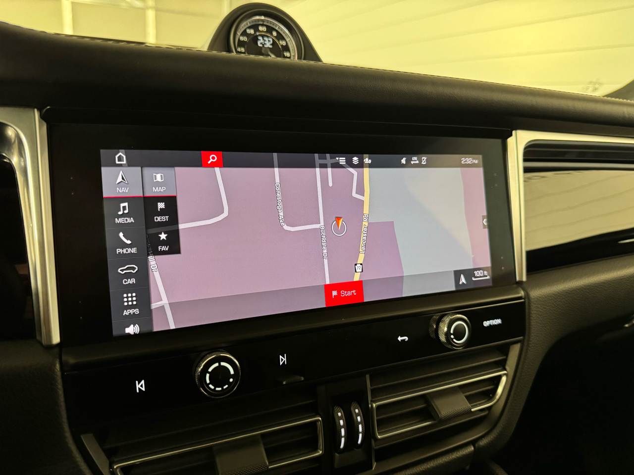 Porsche Macan T AWD 2024