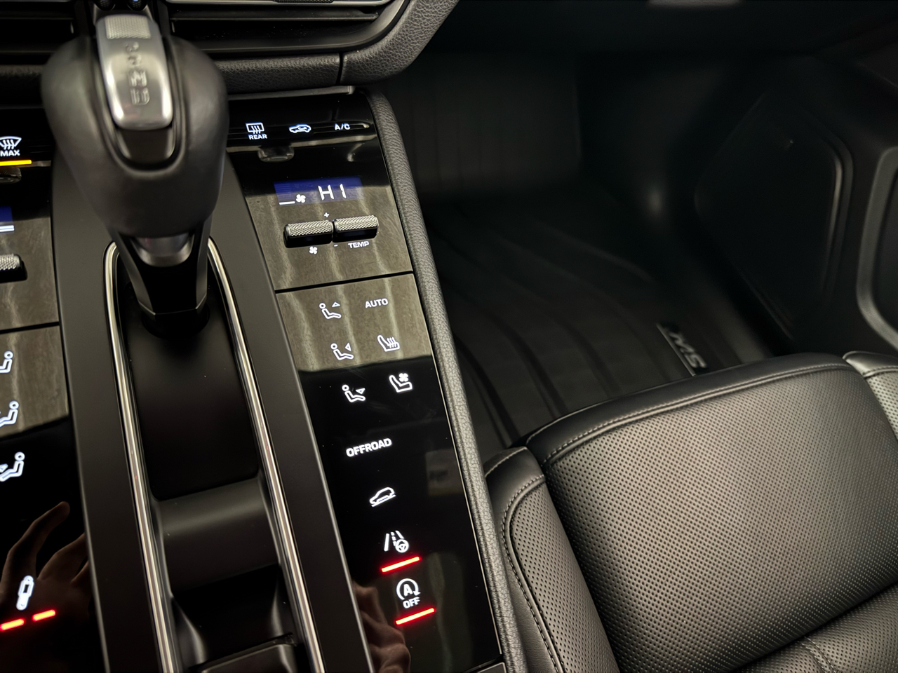 Porsche Macan T AWD 2024