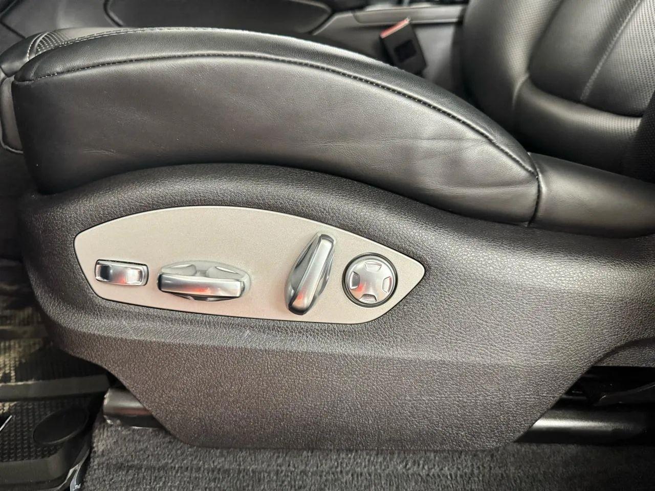 Porsche Macan T AWD 2024