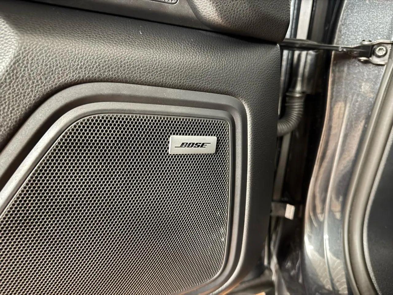 Porsche Macan T AWD 2024