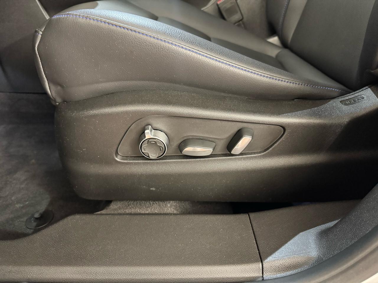 Cadillac XT4 Sport AWD 2025