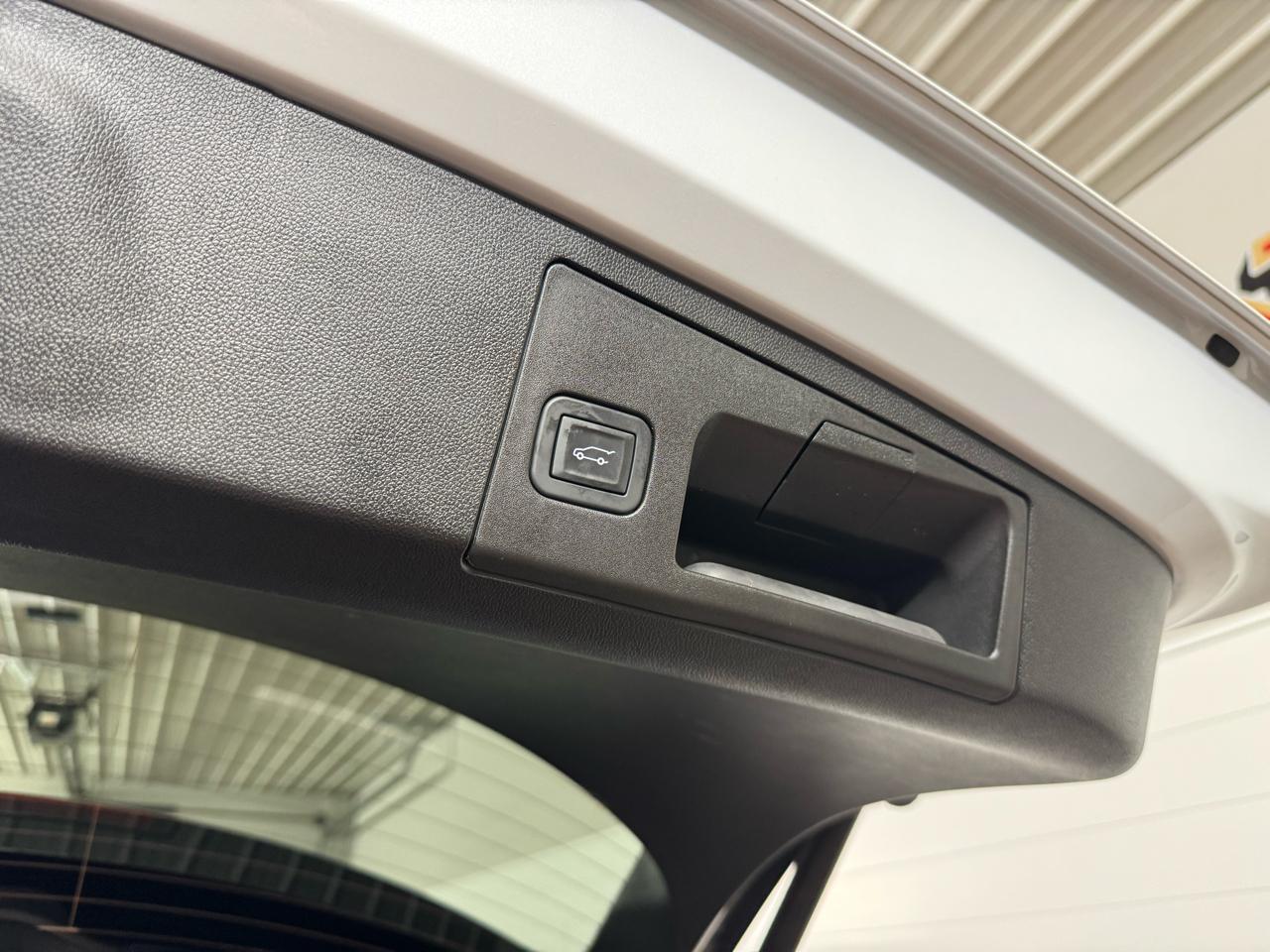 Cadillac XT4 Sport AWD 2025