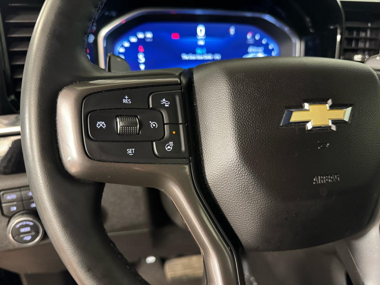 Chevrolet Silverado 1500 High Country Crew Cab 4WD 2024