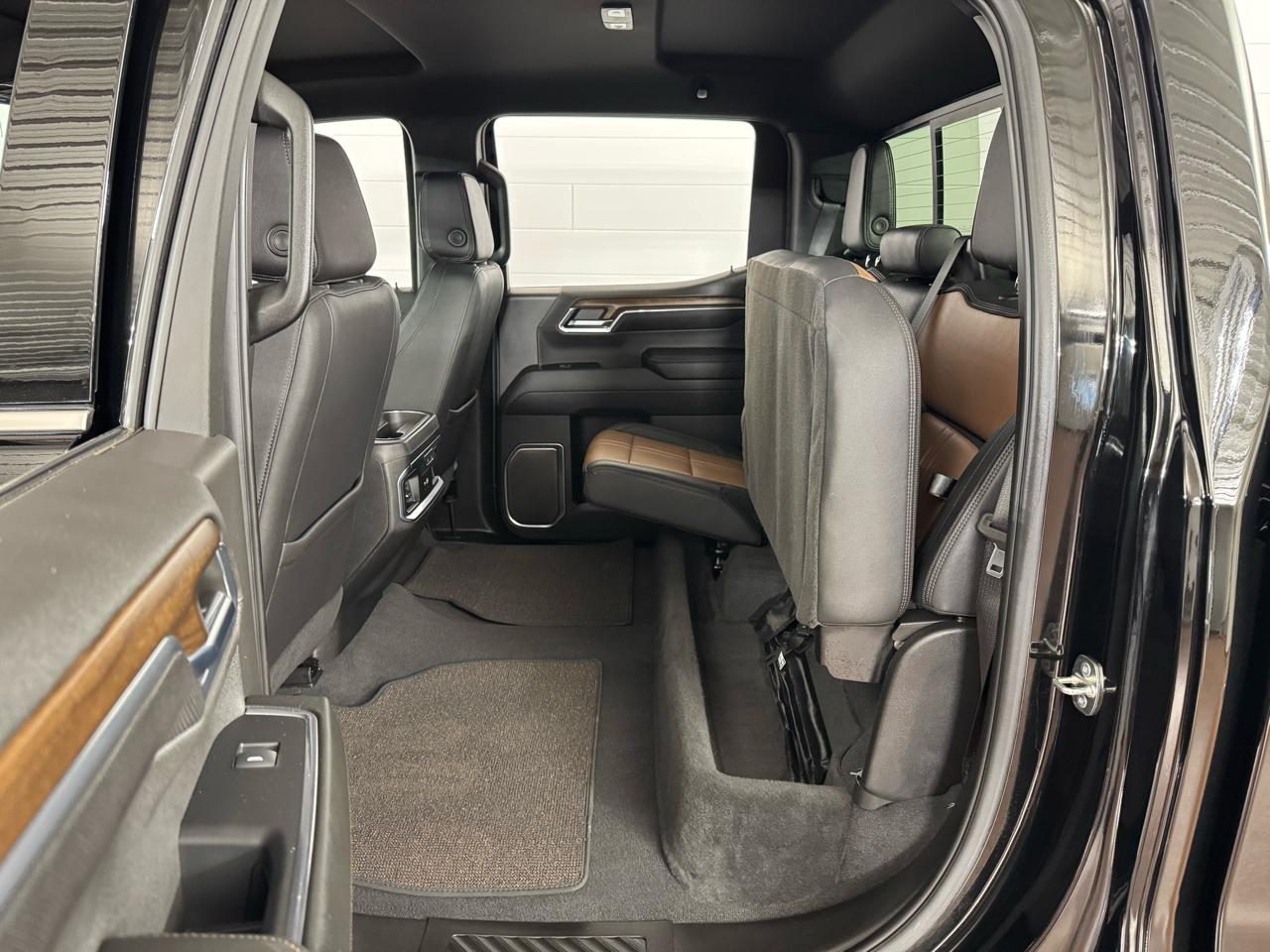 Chevrolet Silverado 1500 High Country Crew Cab 4WD 2024