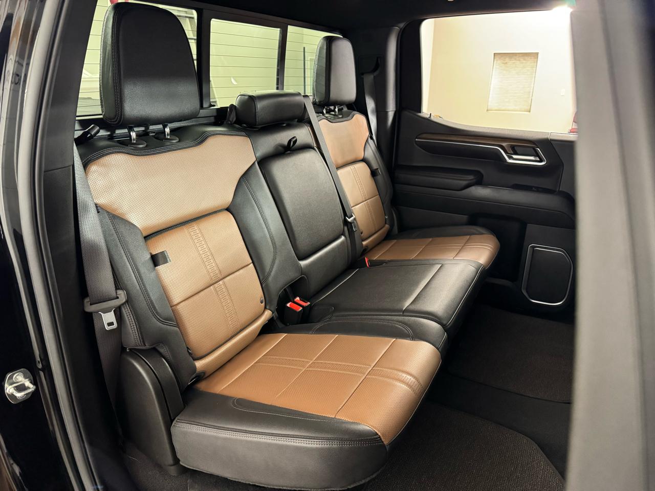 Chevrolet Silverado 1500 High Country Crew Cab 4WD 2024