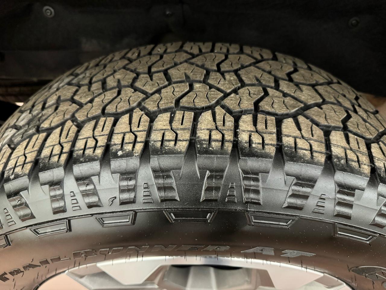 Chevrolet Silverado 1500 High Country Crew Cab 4WD 2024