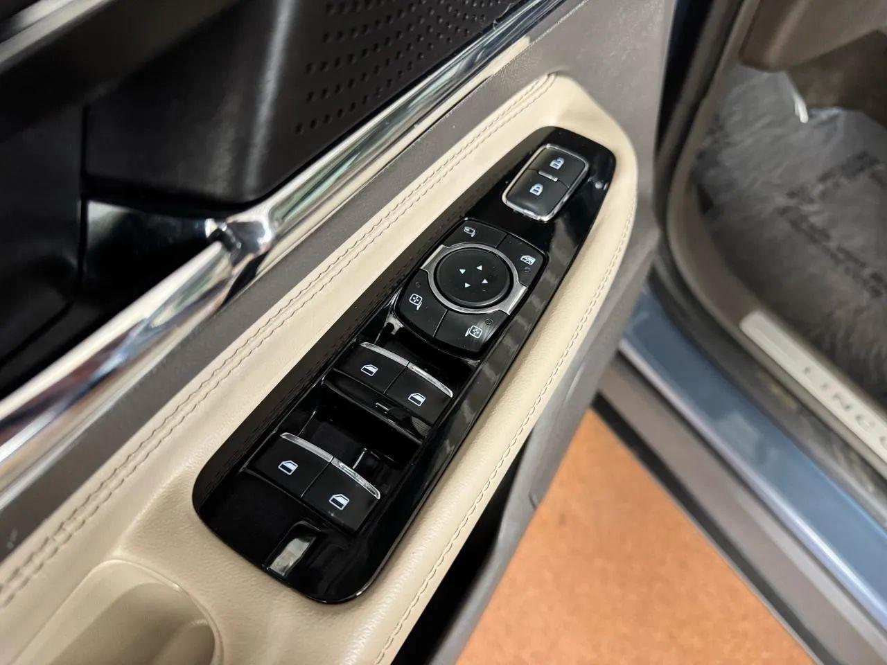 Lincoln Corsair  2024