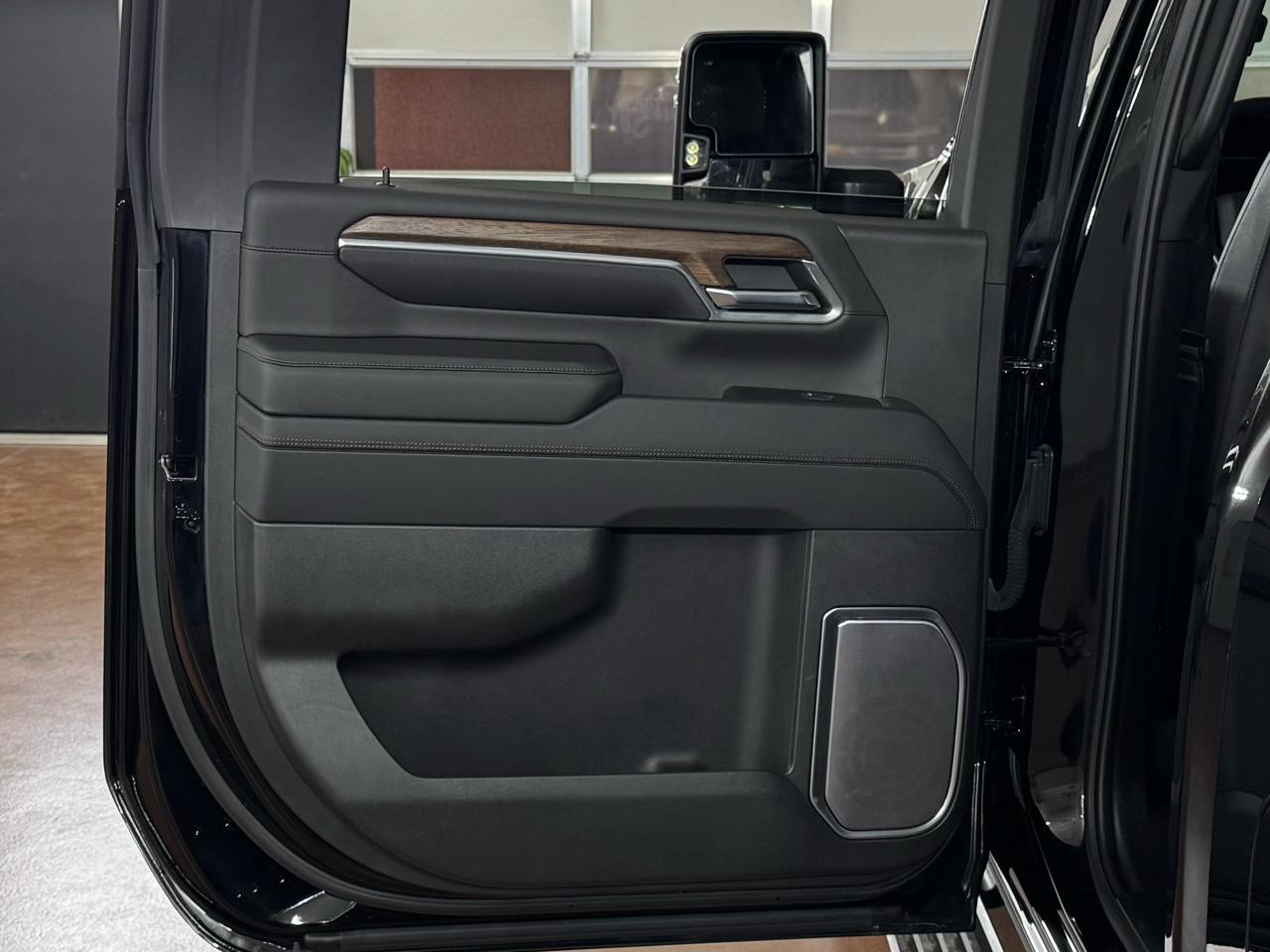 Chevrolet Silverado 2500HD  2024