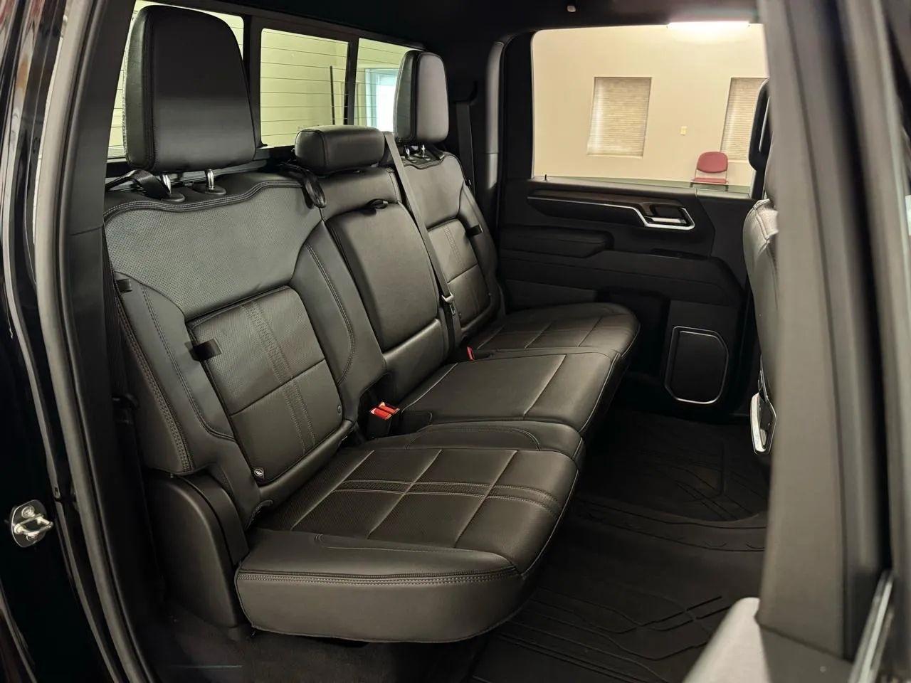 Chevrolet Silverado 2500HD  2024