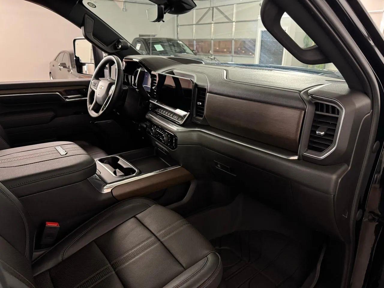Chevrolet Silverado 2500HD  2024
