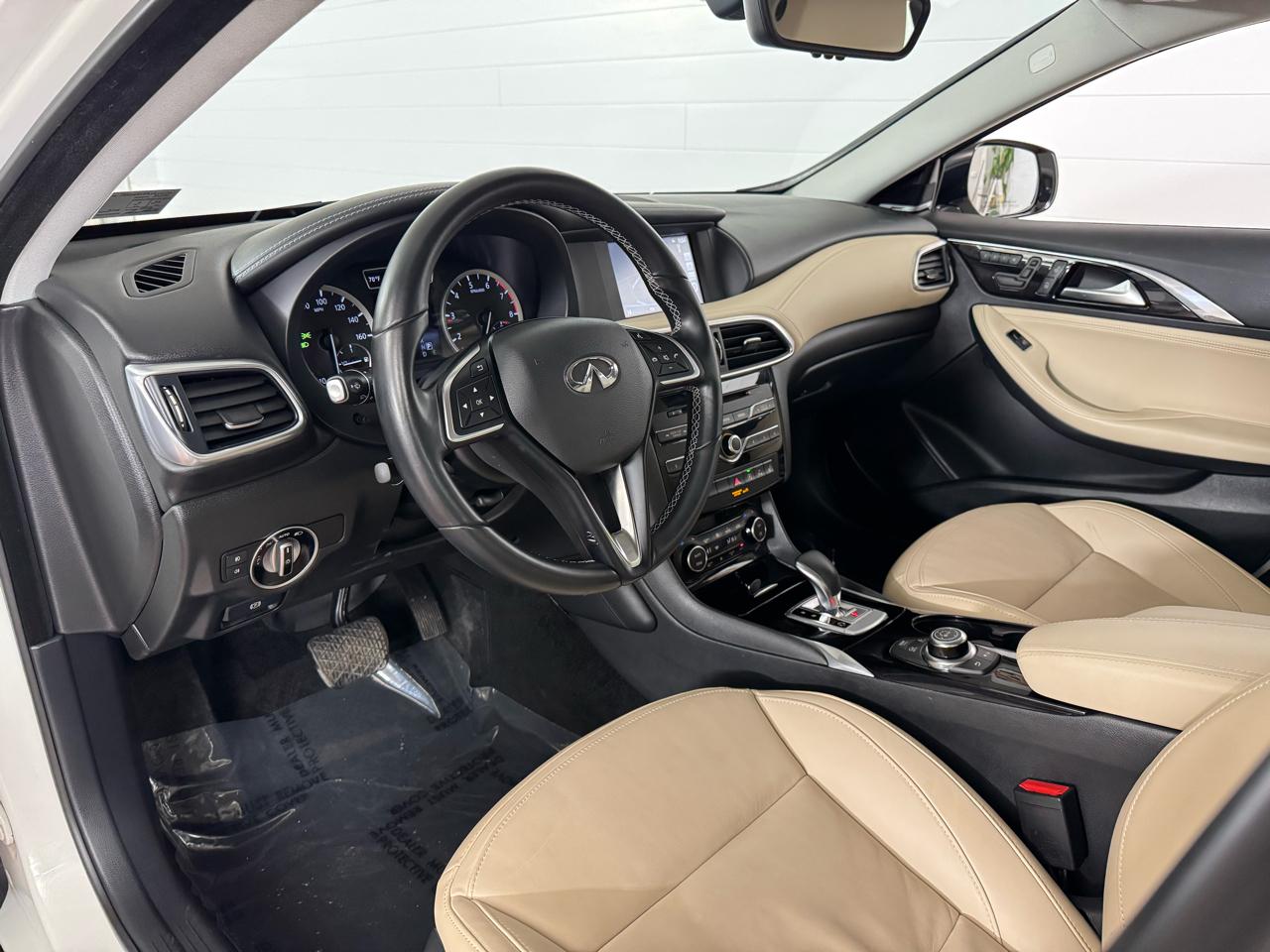 Infiniti QX30 Premium AWD 2018