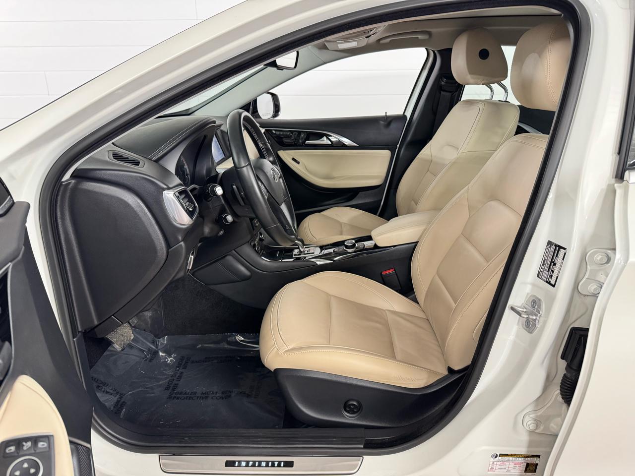 Infiniti QX30 Premium AWD 2018