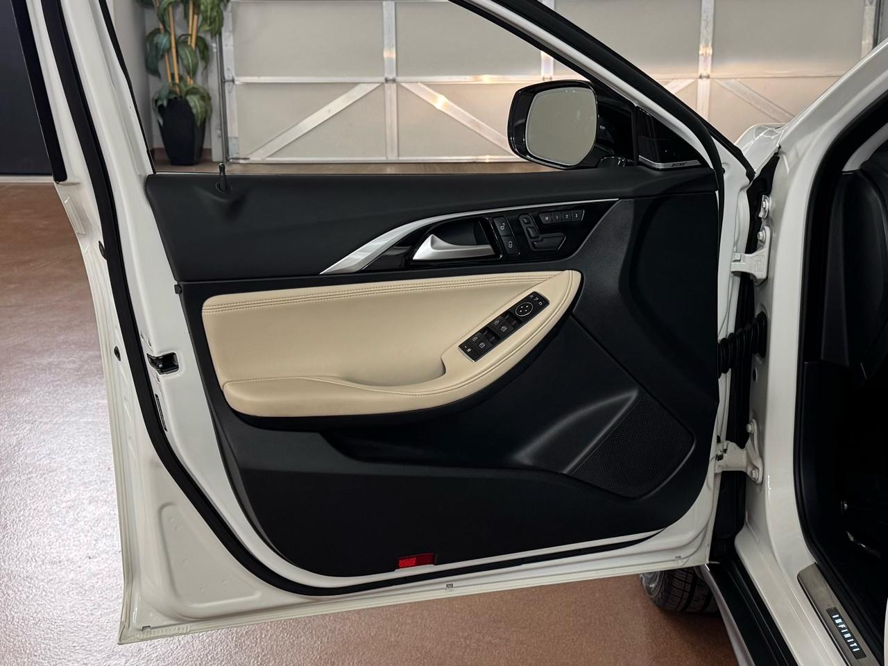 Infiniti QX30 Premium AWD 2018