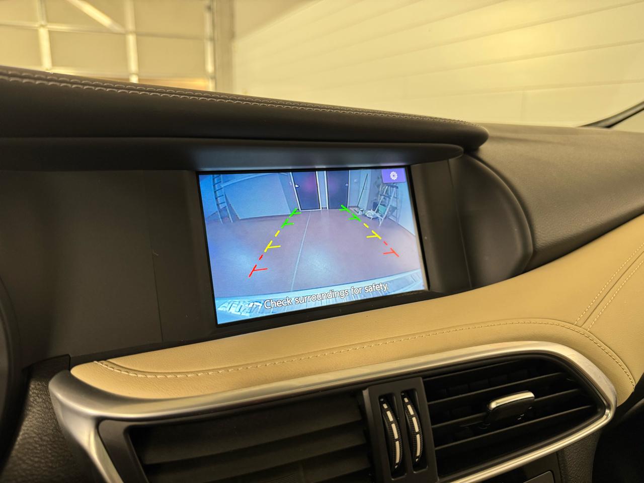 Infiniti QX30 Premium AWD 2018