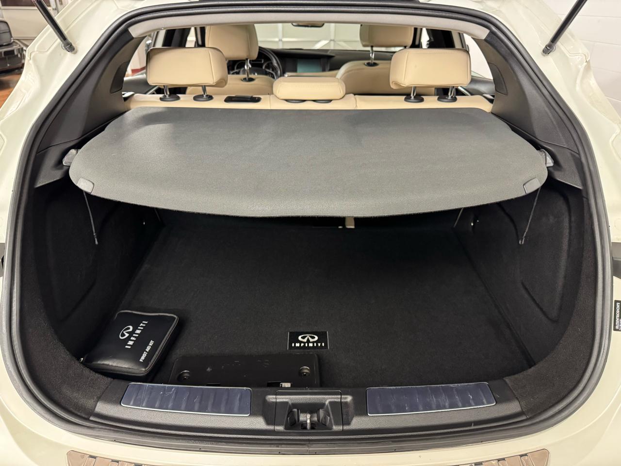 Infiniti QX30 Premium AWD 2018