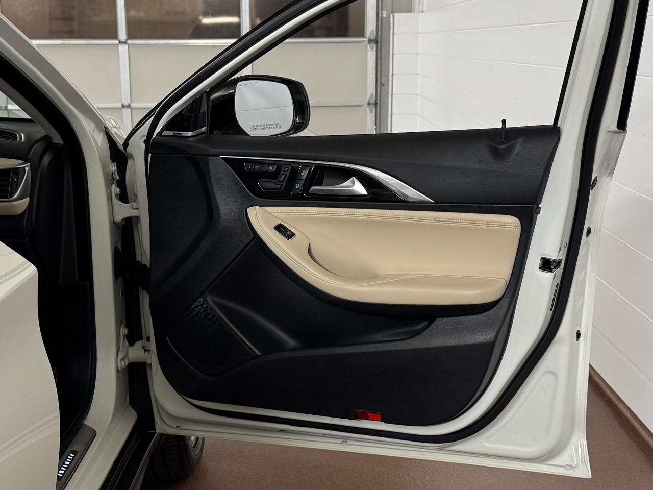 Infiniti QX30 Premium AWD 2018