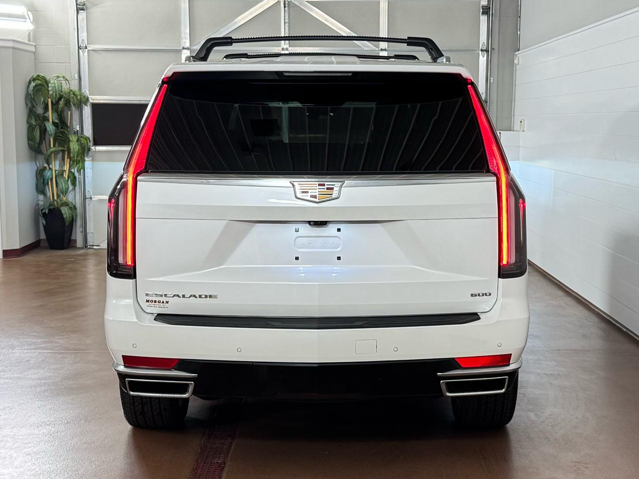 Cadillac Escalade ESV Premium Luxury 4WD 2022