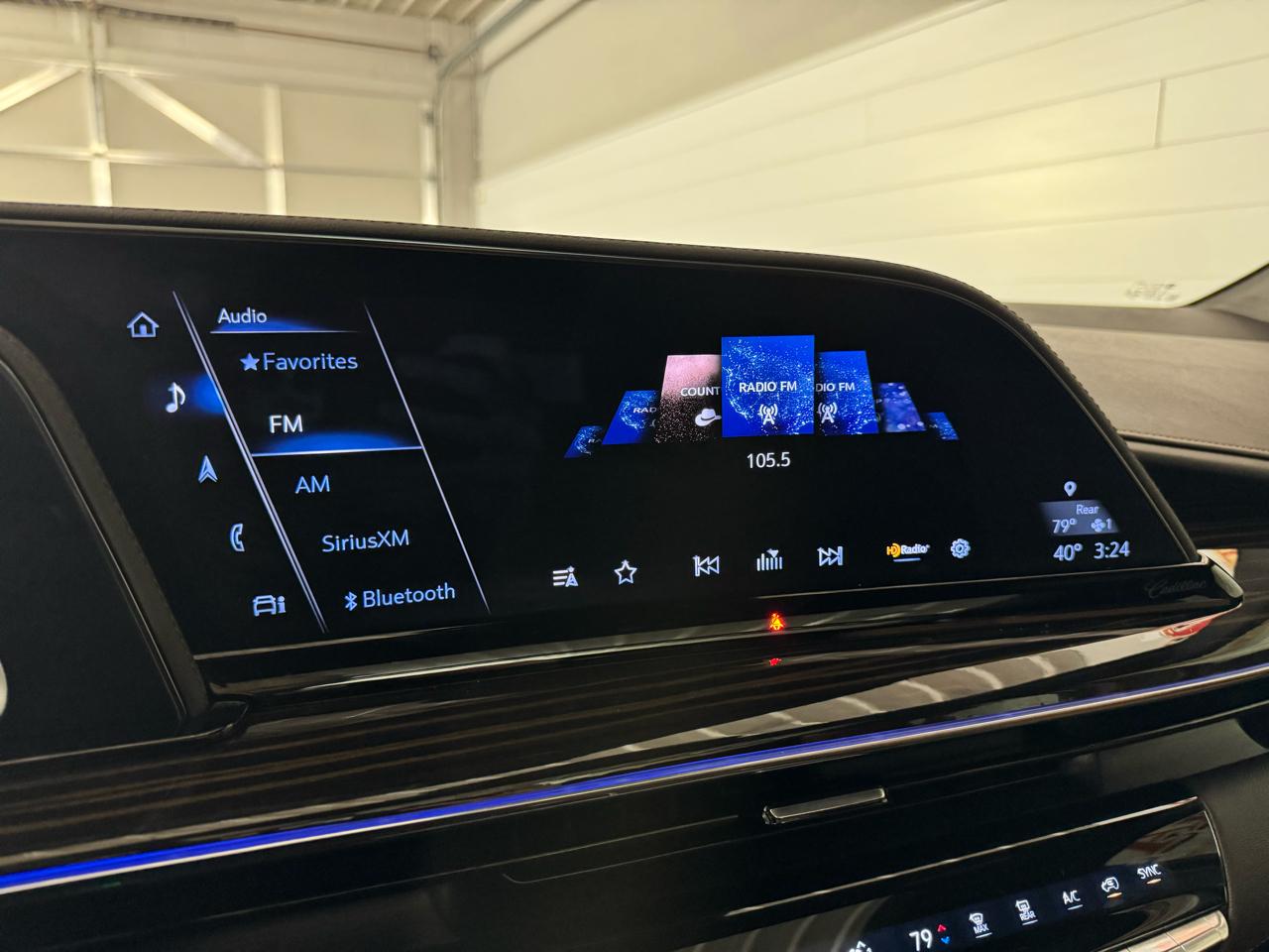 Cadillac Escalade ESV Premium Luxury 4WD 2022