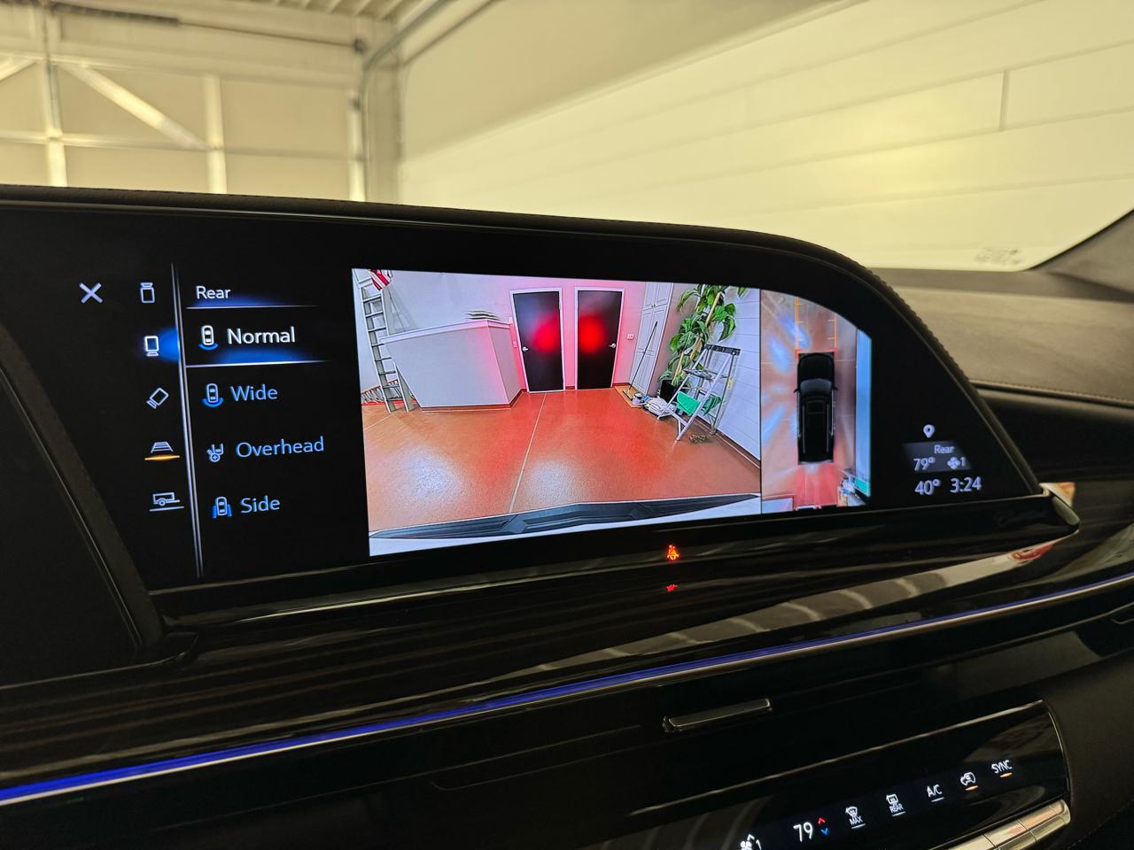 Cadillac Escalade ESV Premium Luxury 4WD 2022