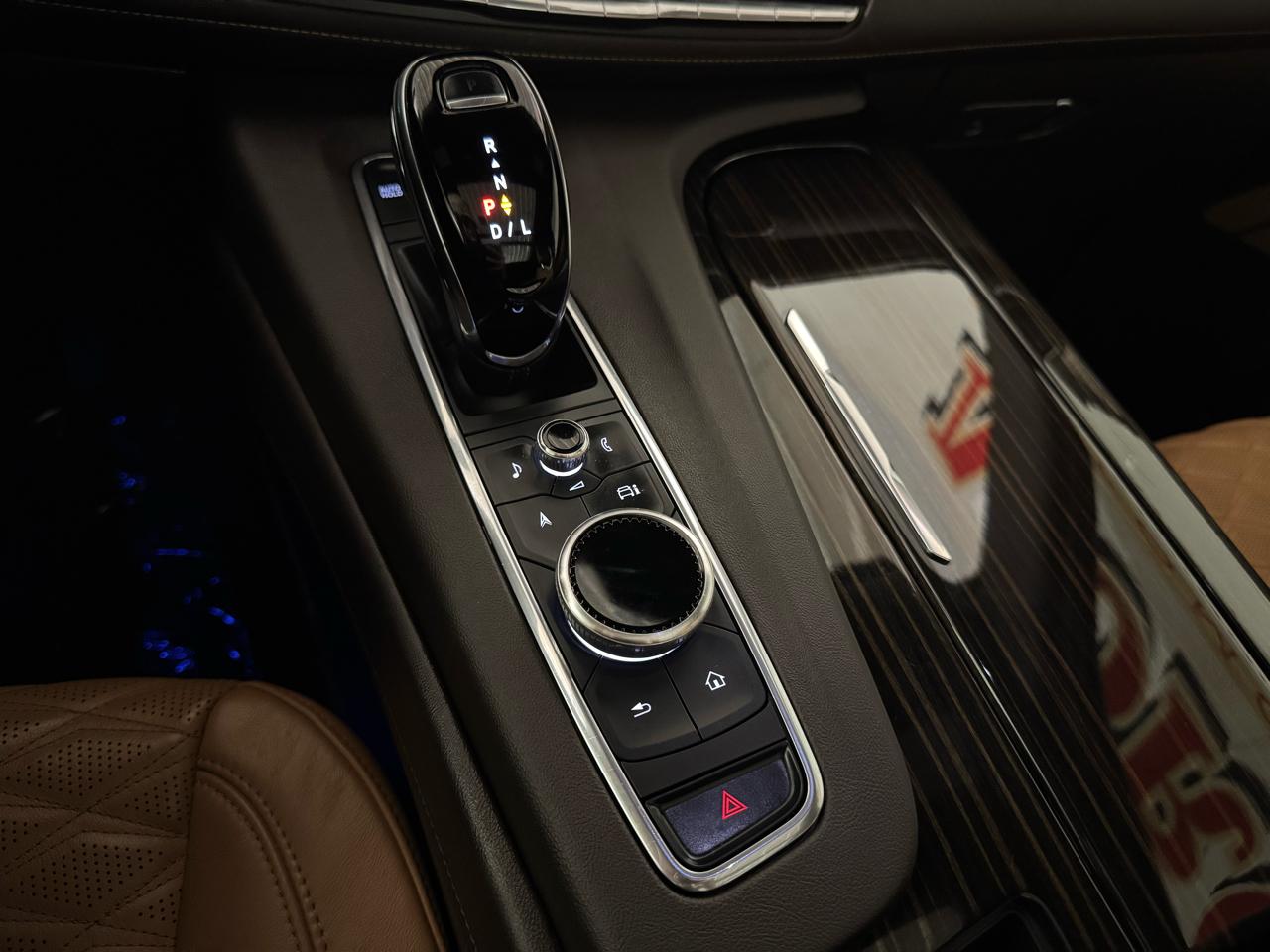 Cadillac Escalade ESV Premium Luxury 4WD 2022