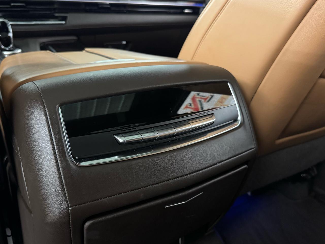 Cadillac Escalade ESV Premium Luxury 4WD 2022