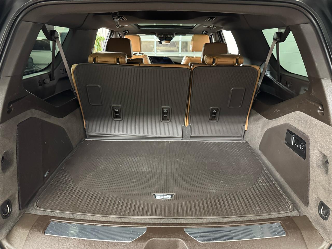 Cadillac Escalade ESV Premium Luxury 4WD 2022
