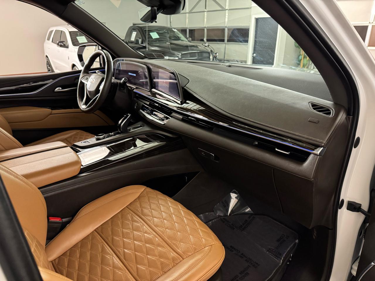 Cadillac Escalade ESV Premium Luxury 4WD 2022