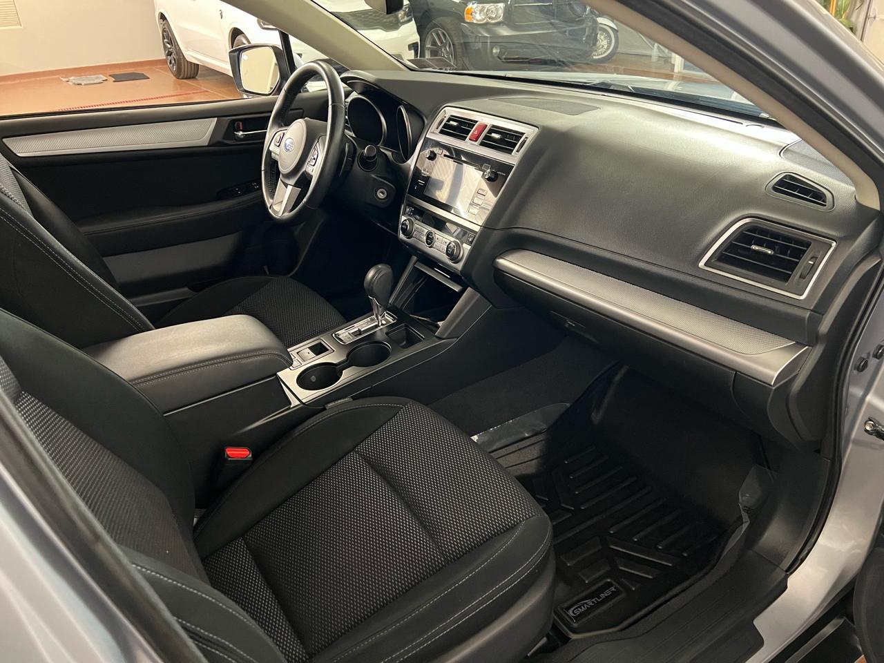 Subaru Outback 2.5i Premium 2017