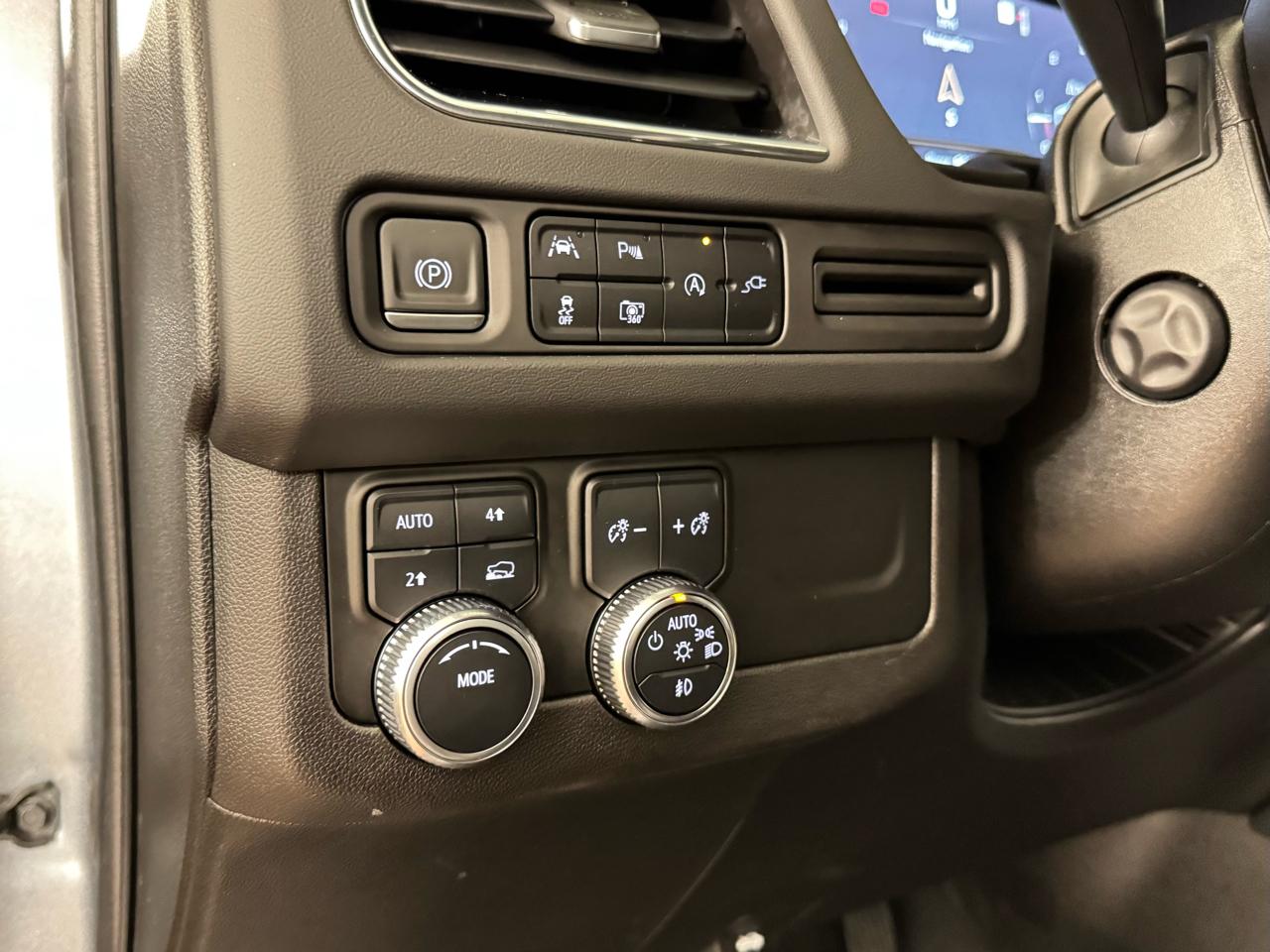 GMC Yukon XL SLT 4WD 2022