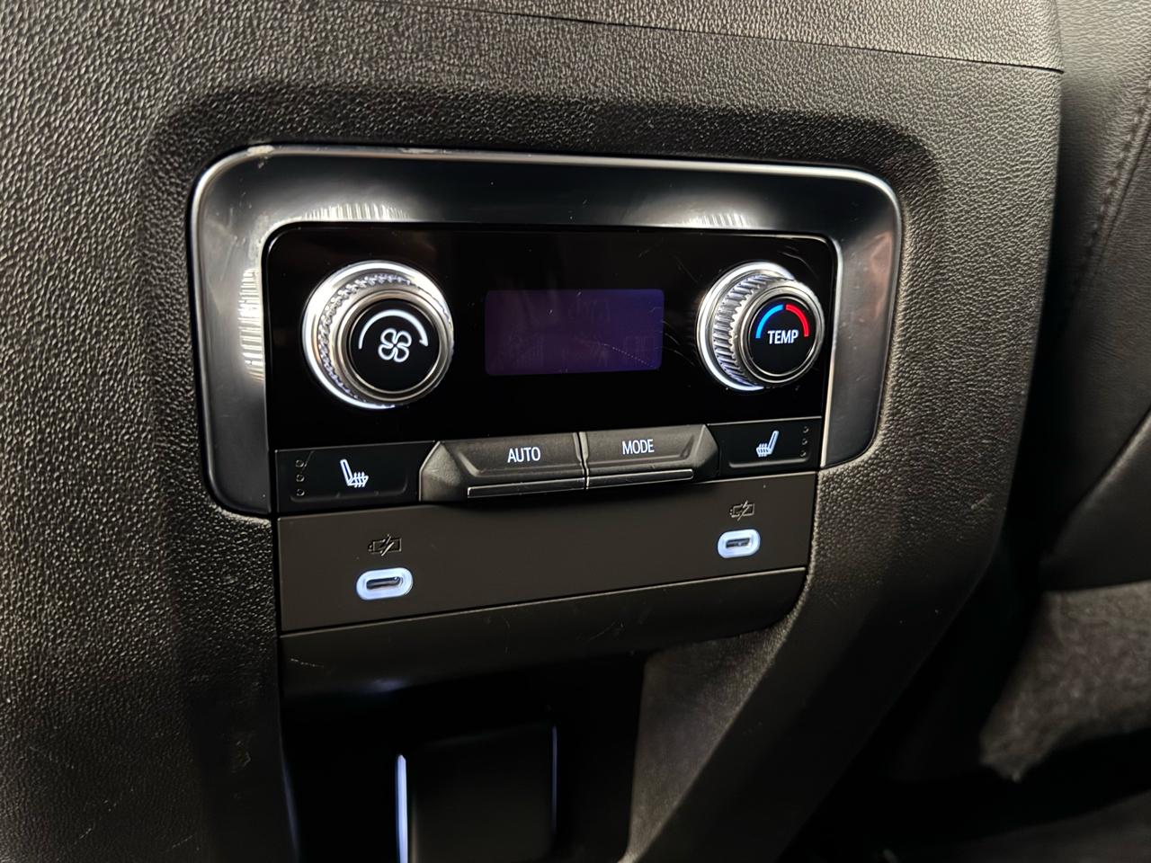 GMC Yukon XL SLT 4WD 2022