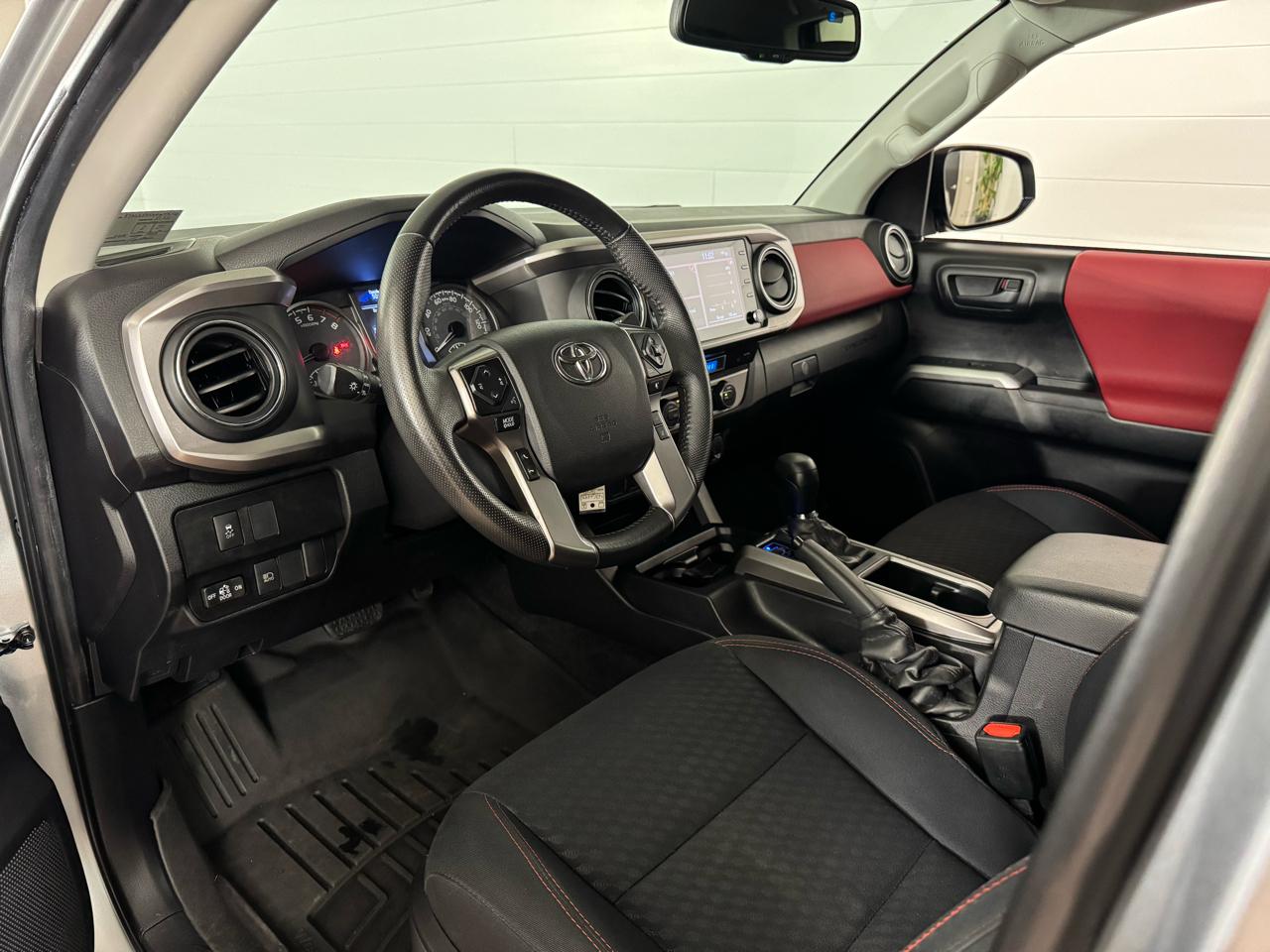 Toyota Tacoma SR5 Double Cab 4X4 V6 2022