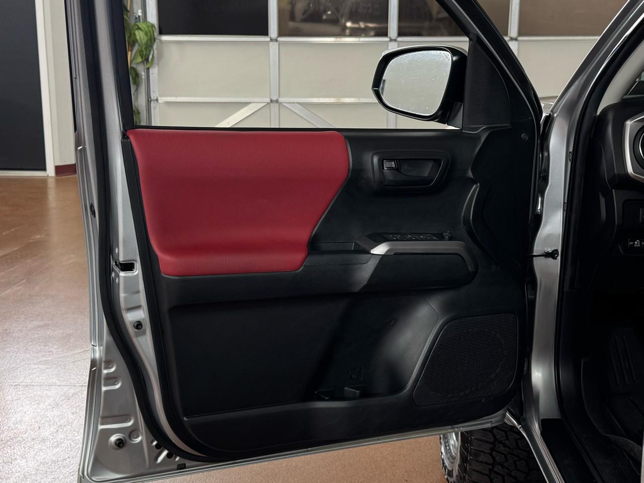 Toyota Tacoma SR5 Double Cab 4X4 V6 2022