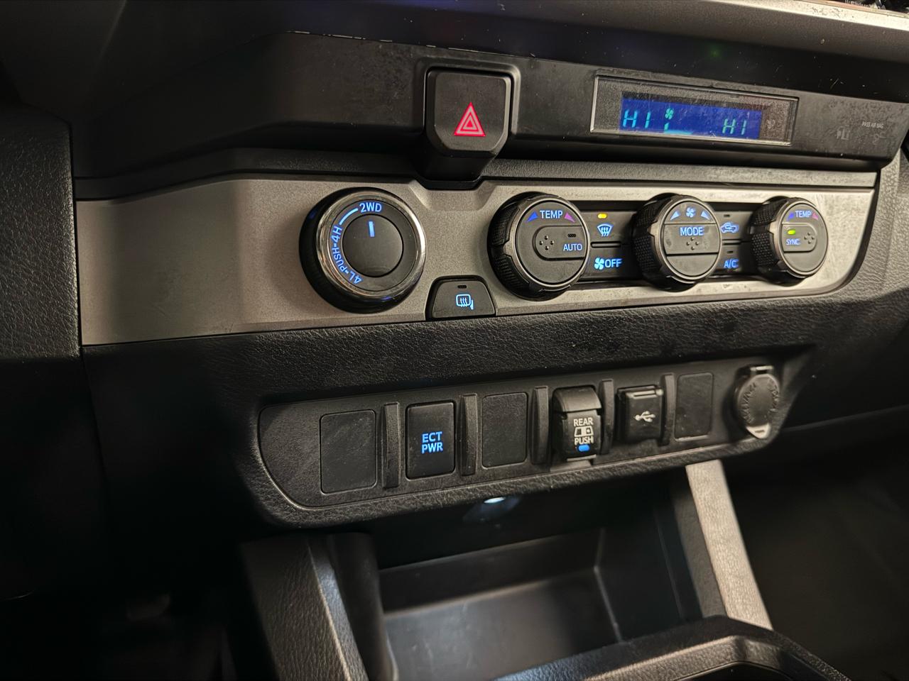 Toyota Tacoma SR5 Double Cab 4X4 V6 2022